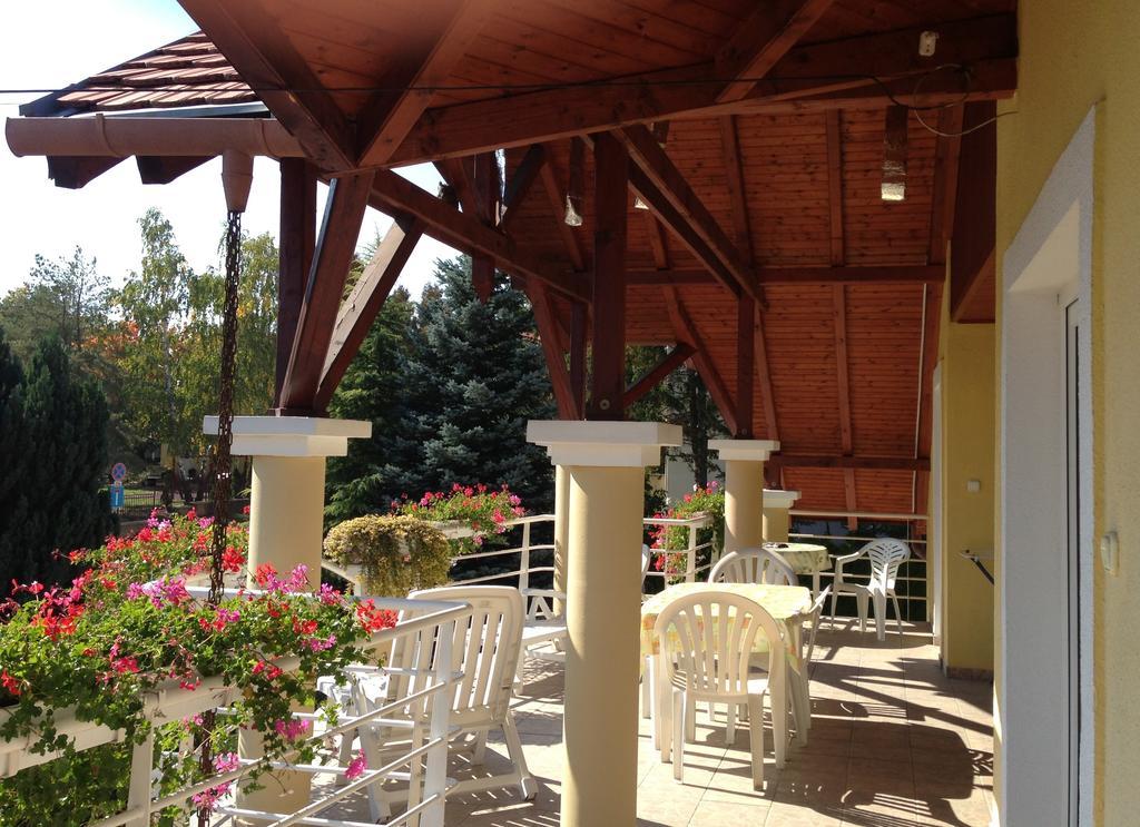 Villa Natalia Hévíz Екстериор снимка